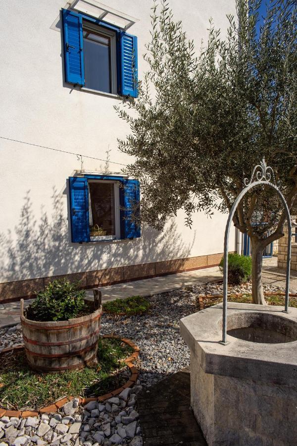 Olive Tree Apartments Umag Buitenkant foto